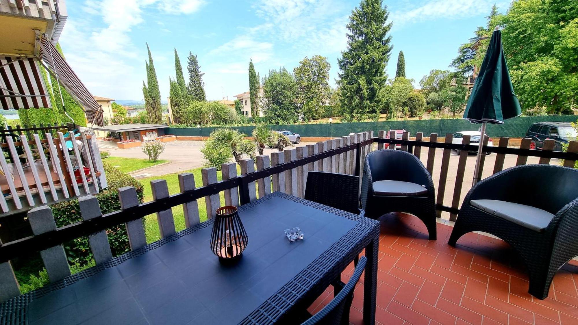 Cappuccini Appartments Peschiera del Garda Exterior foto
